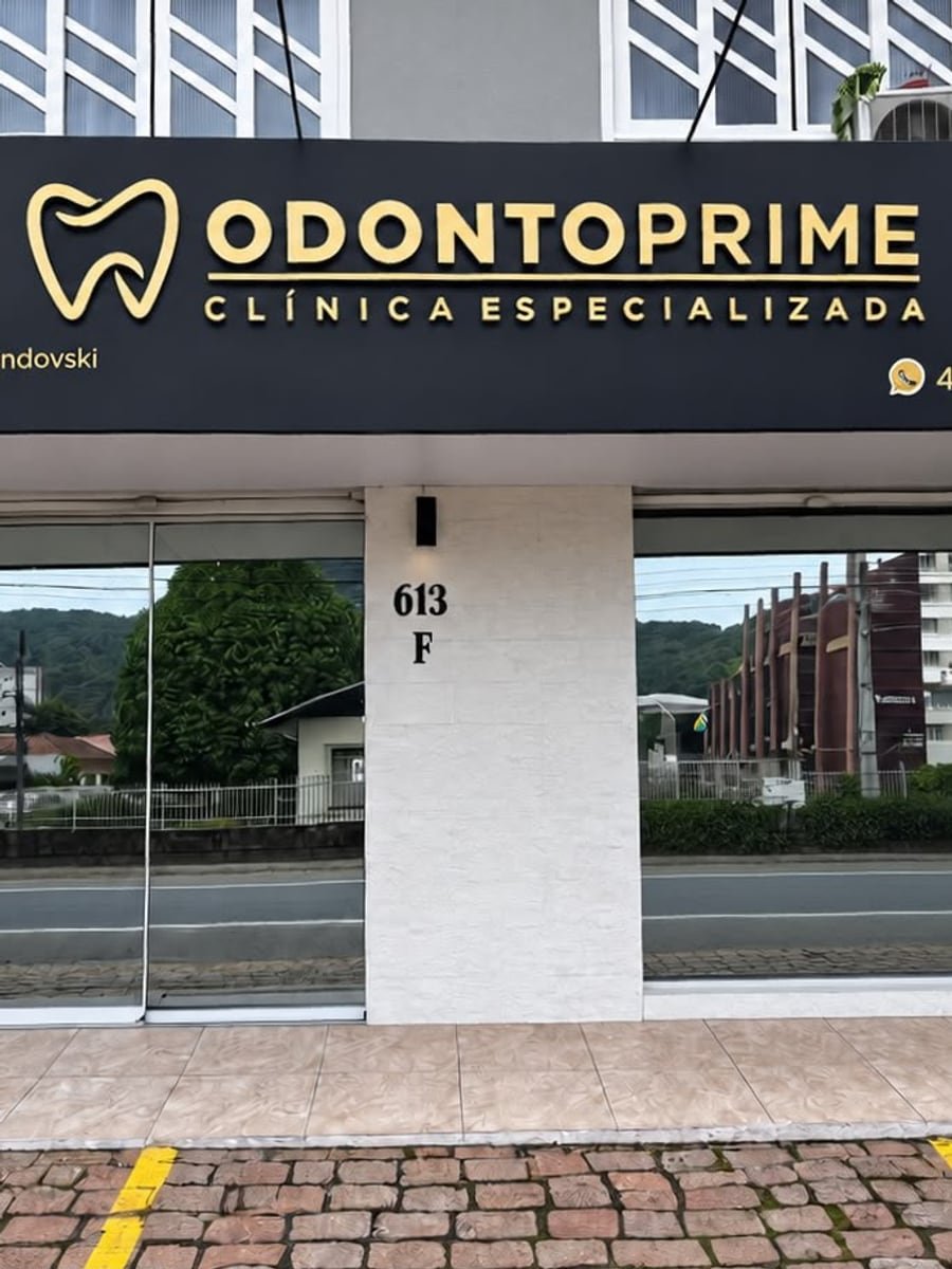Fachada da OdontoPrime, Clínica Especializada, número 613